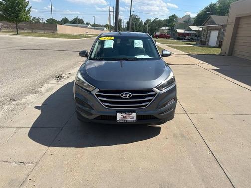 Coliseum Gray 2018 Hyundai TUCSON SE