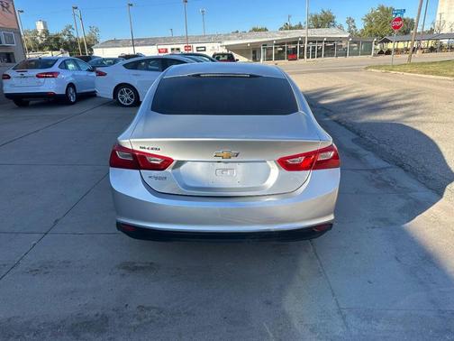 2018 Chevrolet Malibu 1LS