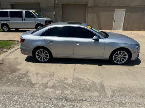 2019 Audi A4 40 Premium