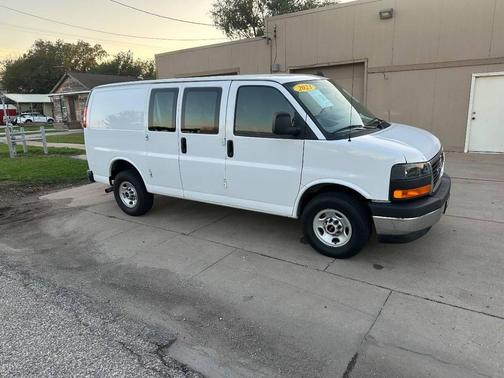 2023 GMC Savana 2500 Work Van