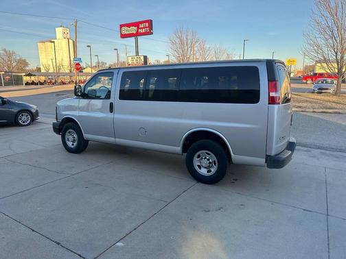 2016 Chevrolet Express 2500 LS