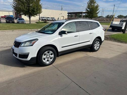 2017 Chevrolet Traverse LS