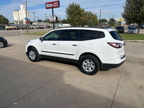 2017 Chevrolet Traverse LS