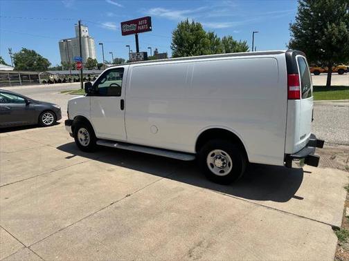 2022 Chevrolet Express 2500 RWD 2500 Regular Wheelbase WT