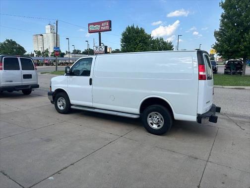 2022 Chevrolet Express 2500 RWD 2500 Regular Wheelbase WT