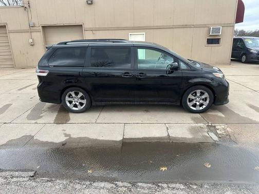 2011 Toyota Sienna SE
