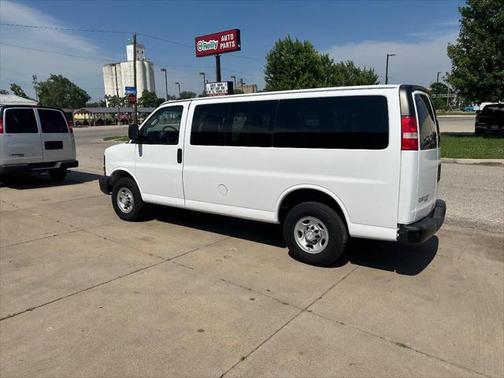 2016 Chevrolet Express 2500 LS