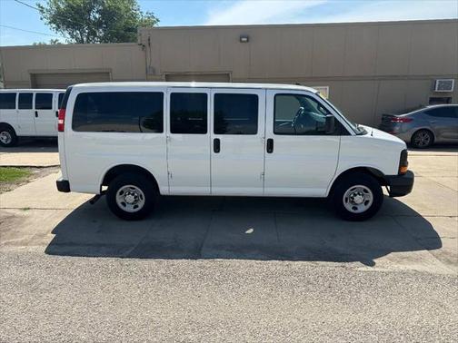 2016 Chevrolet Express 2500 LS
