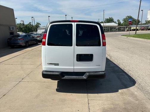 2016 Chevrolet Express 2500 LS