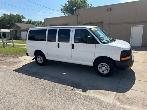 2016 Chevrolet Express 2500 LS