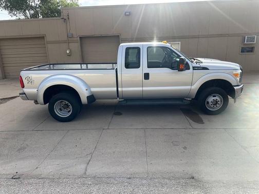 Ingot Silver 2016 Ford F-350 XL