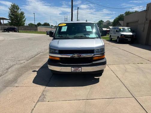 2017 Chevrolet Express 3500 LT