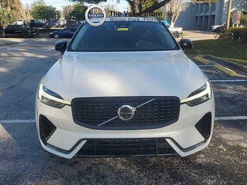 2023 Volvo XC60 Plus