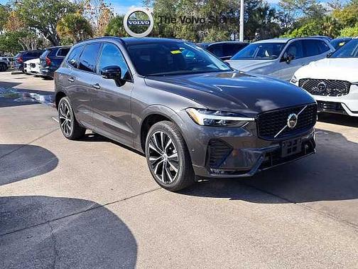 2023 Volvo XC60 Plus