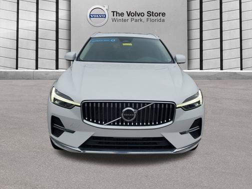 2023 Volvo XC60 B5 AWD Plus Bright