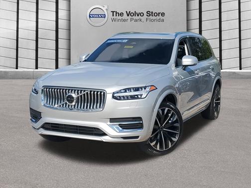 2023 Volvo XC90 Recharge Plug-In Hybrid Plus 6-Seater
