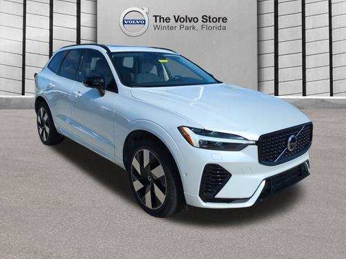 2024 Volvo XC60 Recharge Plug-In Hybrid T8 Plus Dark