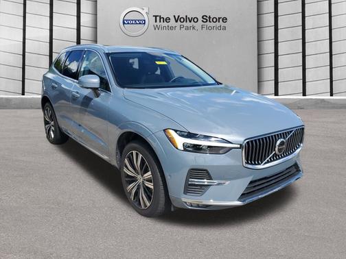 2023 Volvo XC60 B5 FWD Ultimate Bright