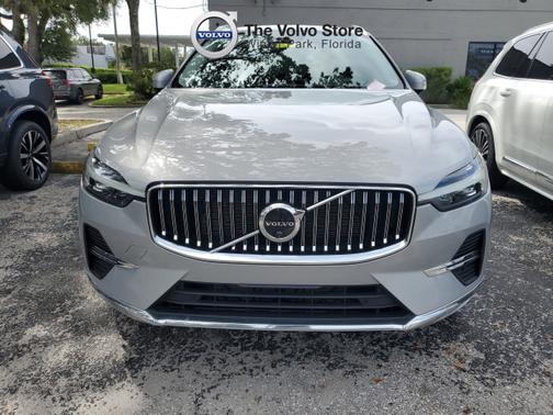 2023 Volvo XC60 B5 AWD Plus Bright
