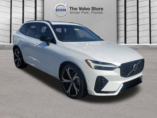 2022 Volvo XC60 Recharge Plug-In Hybrid eAWD R-Design