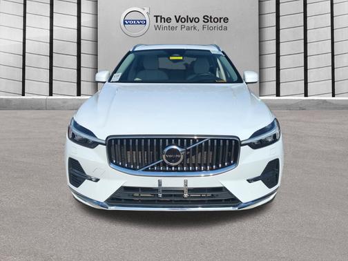 2022 Volvo XC60 Recharge Plug-In Hybrid eAWD Inscription
