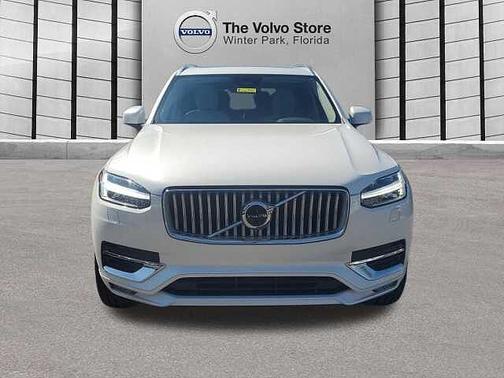 2023 Volvo XC90 Plus