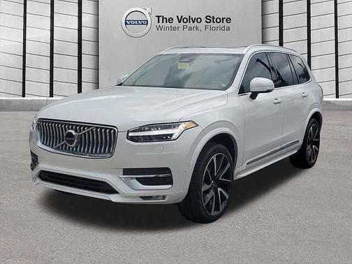 Crystal White 2024 Volvo XC90 Plus