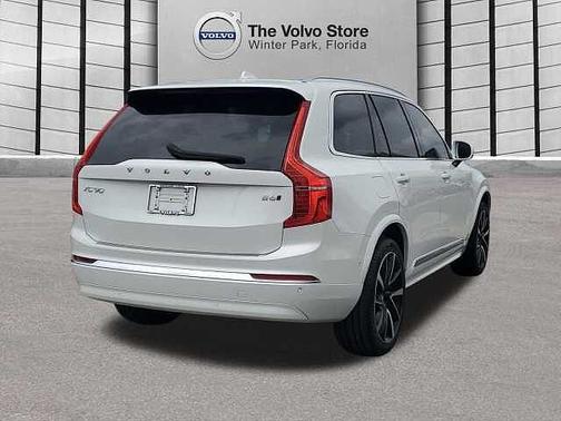 Crystal White 2024 Volvo XC90 Plus