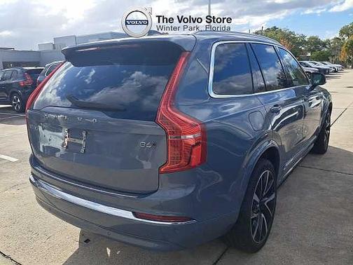 2023 Volvo XC90 Plus
