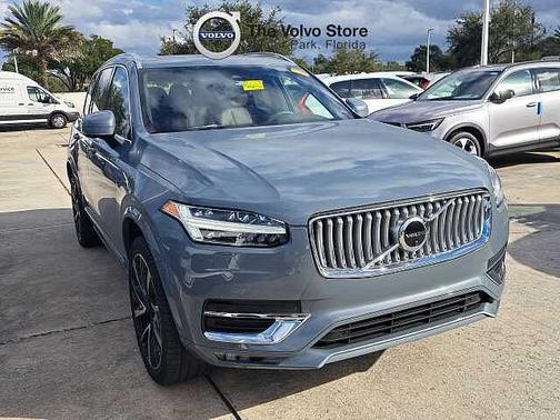 2023 Volvo XC90 Plus
