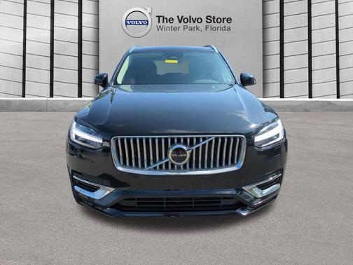 2023 Volvo XC90 B6 AWD Plus 7-Seater