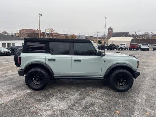 2022 Ford Bronco Base