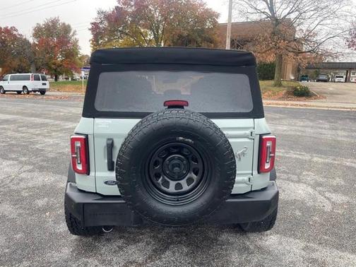 2022 Ford Bronco Base