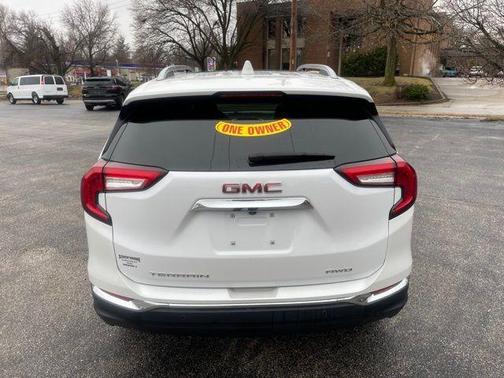 2024 GMC Terrain SLT