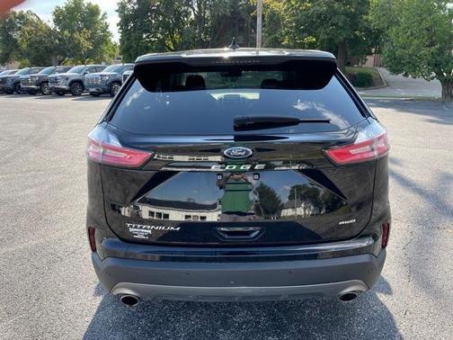 2023 Ford Edge Titanium