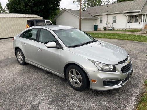 Silver Ice Metallic 2015 Chevrolet Cruze 1LT