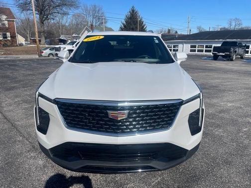 2024 Cadillac XT4 Premium Luxury