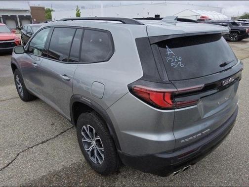2024 GMC Acadia AT4