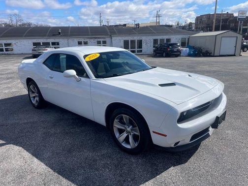 2022 Dodge Challenger SXT