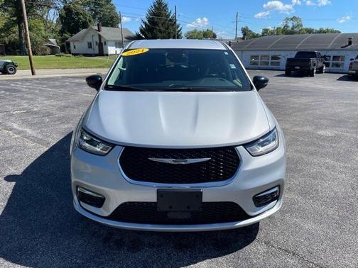 2024 Chrysler Pacifica Hybrid Select