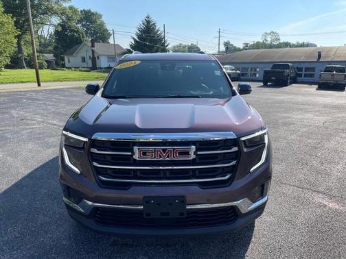 2024 GMC Acadia Elevation