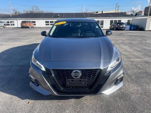 2022 Nissan Altima 2.5 SR