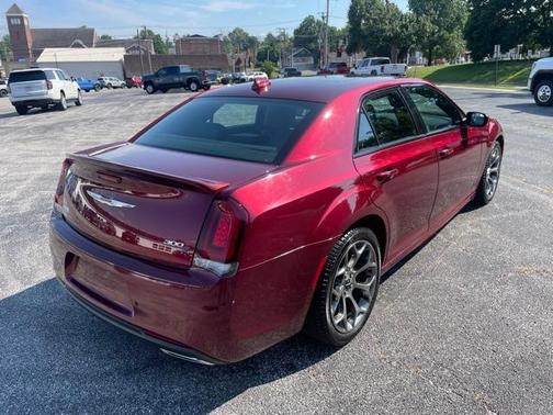 2018 Chrysler 300 S