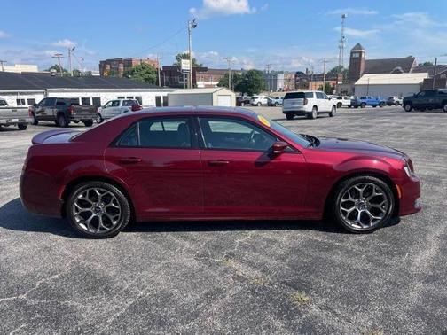 2018 Chrysler 300 S