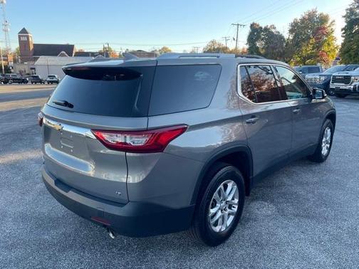 2018 Chevrolet Traverse LT Cloth