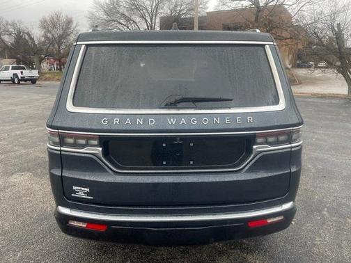 2023 Jeep Grand Wagoneer Base