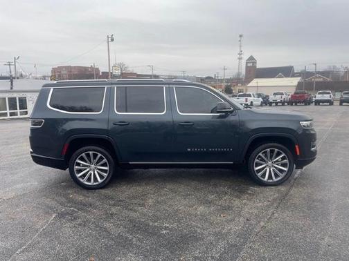 2023 Jeep Grand Wagoneer Base