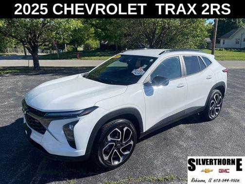 Summit White 2025 Chevrolet Trax 2RS