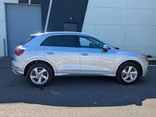 2022 Audi Q3 40 Premium