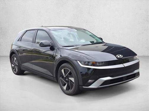 Abyss Black 2025 Hyundai IONIQ 5 SE